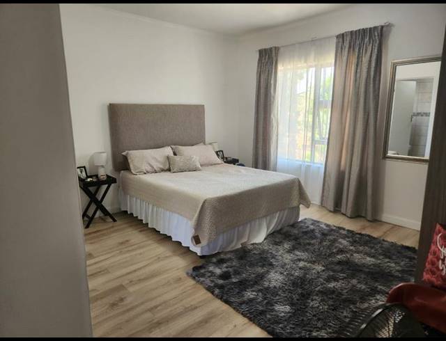 2 BEDROOM APARTMENT FOR SALE IN ILLIONDALE